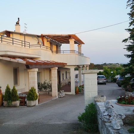 La Casa Del Nonno Bed and Breakfast Alberobello Eksteriør billede