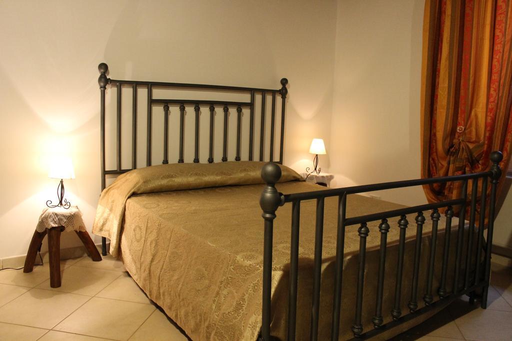 La Casa Del Nonno Bed and Breakfast Alberobello Værelse billede
